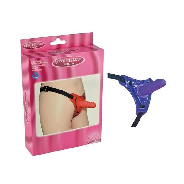 Climax Harnesses Wears Strap On Dildo